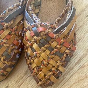 Brand new vintage Huaraches 7.5